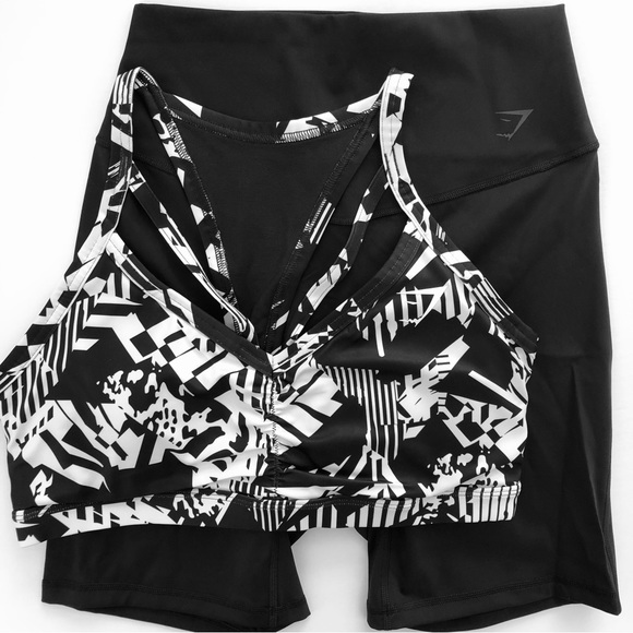 Gymshark Pants - Gymshark M/L Elevate Cycling Shorts & GS Power Sports Bra Set
